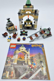 LEGO 4714, Gringott's Bank, Harry Potter, 100% Complete w/ minifigs & manual