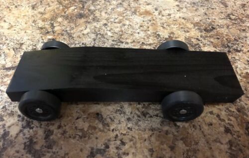 Fast Pinewood Derby Car /"Ready to Race/"