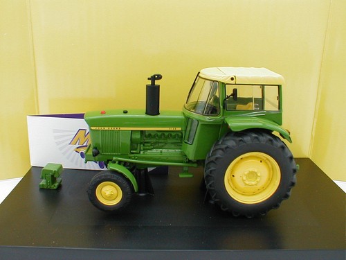 07677-John Deere 3120 BJ Schuco 07678 1969-1972 /"VERDE//GIALLO/" 1:32 Set