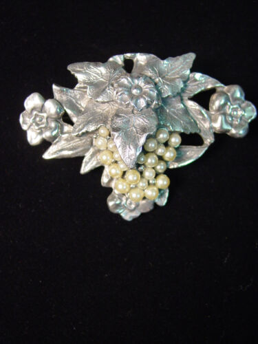 Silver Pewter Art Nouveau GRAPE CLUSTER w/Faux Pearls Pin