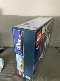 Brand New LEGO 10234 Creator Expert Sydney Opera House
