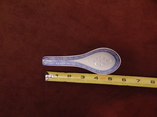 s Porcelain Blue White Detail Chinese Translucent Rice Grain Soup Spoon