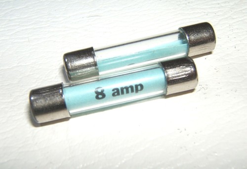 2x 8A CONTINUOUS CAR AUTO AUTOMOTIVE GLASS RADIO CHARGER FUSE 6.3x31-32mm 1¼x¼/"