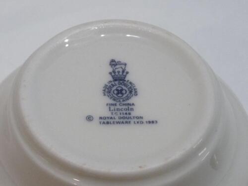 Royal Doulton Lincoln Coffee Tea Cup Majestic Collection 2-5/8" Made In England 