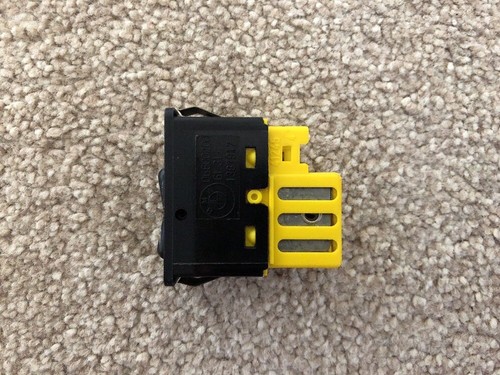 Genuine OEM BMW Z3 Siège Chauffé Interrupteur