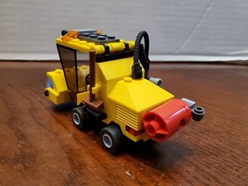 Lego City Traffic Set 7242 Street Sweeper Complete