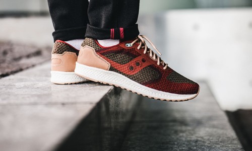 Saucony Mens Shadow 5000 EVR Trainers Red
