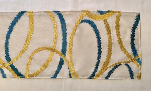 Amarillo y Azul Diseño Oval Tela corredor de la tabla 9/" X 49/"
