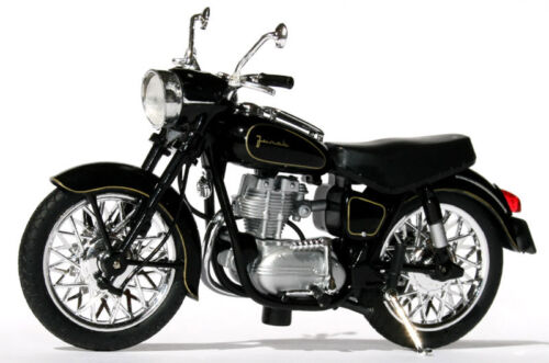 ixo/ist Moto NEUF 1/24 1963 Junak M10 