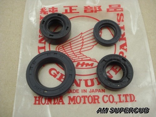 HONDA CM91 CL90 CT90 S90 CS90 SL90 ST90 C201 Engine Oil Seal Kit JAPAN