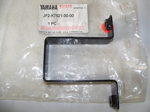 NOS YAMAHA JF2-K7521-00-00 BUMPER STOPPER #1 G8