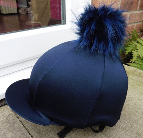 Lycra Équitation Chapeau soie tête Cap couverture bleu marine avec extra large Fausse Fourrure Pompon