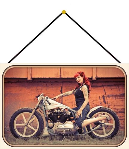 Blechschild Rockabilly Frau mit Motorrad Metallschild Deko 20x30 mit Kordel