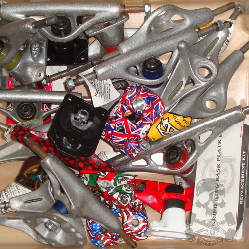 Hangers GRIND KING Skateboard Trucks Assorted Spare Parts Single Trucks