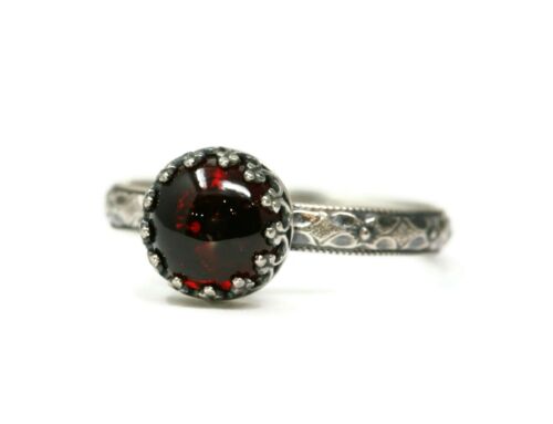 Details about   8mm Red Garnet Ring Symmetrical Flower Crown Vintage Silver 