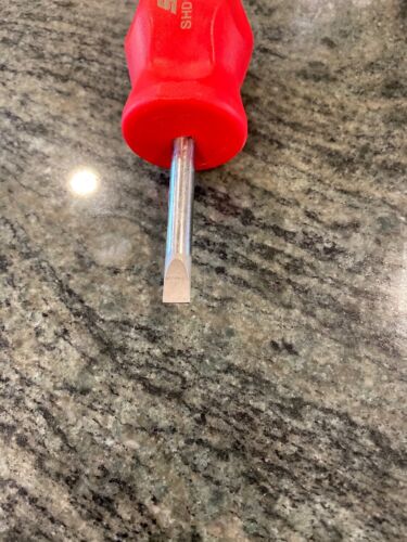 Snap on Tools-™️ SHD1 Stubby Hard Handle Flat Screwdriver RED 