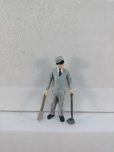Arttista Train Station Janitor #1410 - O Scale On30 On3 Figures People Artista | eBay