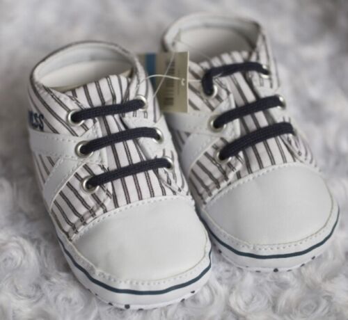 NEW Baby Boys Stripy Stripe White Black Trainer Sneaker Shoes 6-18 mths Size 4//5