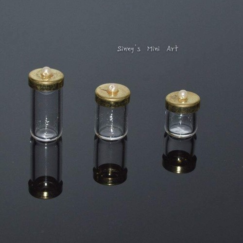three PC BD HB078 A Set of 1:12 Dollhouse Miniature Glass Jar with Lids