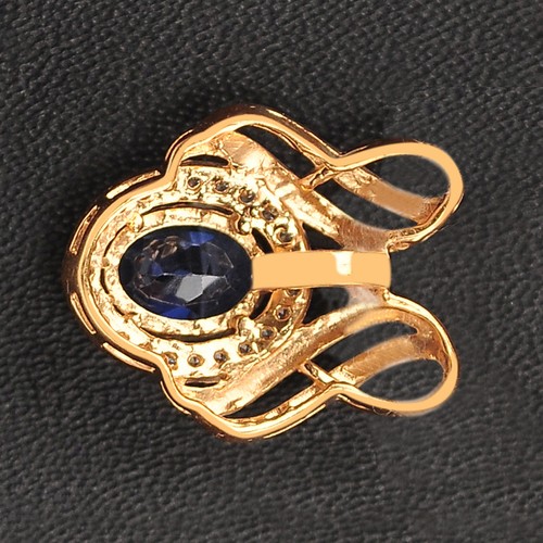 2.00 Carat 14KT Yellow Gold Natural Blue Tanzanite EGL Certified Diamond Pendant