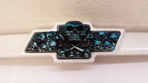 Aqua//Silver Fade Kandy by Sloan Product Chevy S10//Blazer Custom Skull Emblem