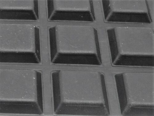 3.2mm H 13mm Square Laptop//Computer Rubber Feet 3M Adhesive Backing 40 Feet