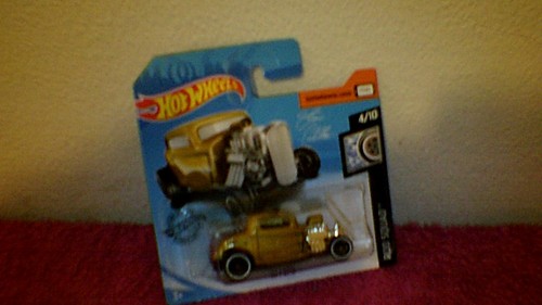Hot Wheels Gold /& Black Steve Caballero /'32 Ford #105 UK Card