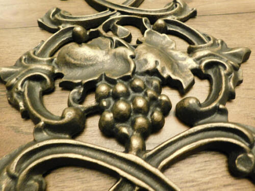 Tuscan Old World Grapes Wall Plaque French Country Wine Kitchen Wall Decor