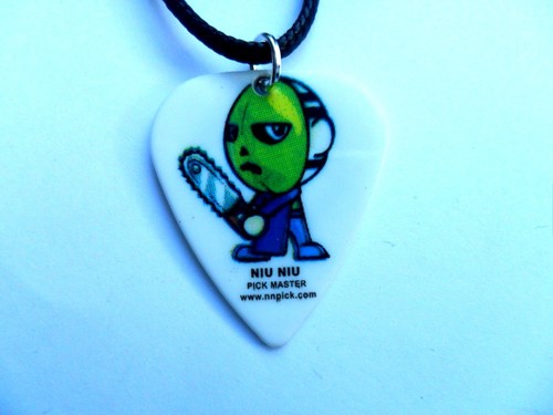 Texas Chainsaw Massacre Leatherface //// Collar De Cuero Puas Guitar Plectrum