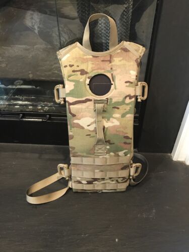 NEW US Military MOLLE 3L/100oz HYDRATION CARRIER Pack System, Multicam