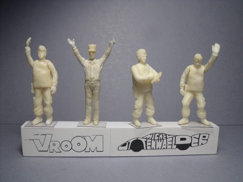 4 FIGURINES 1//43 SET 344 GENDARMERIE POLICE VROOM FOR DINKY