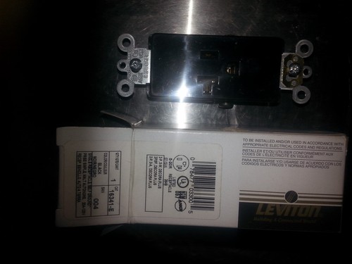 Leviton Black Decora commercial seul récipient de 20 A Prise 125 V 16341-E nouveau