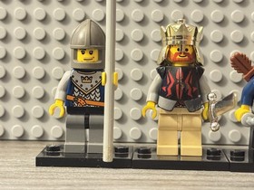 LEGO Castle Fantasy Era Crown Knight King Minifigure Lot with Weapons 7090