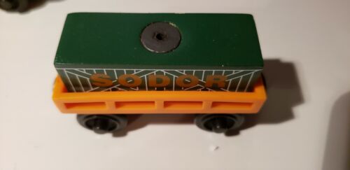 THOMAS /& FRIENDS WOODEN RAILWAY ~ CARGO CAR ~ ORANGE ~ MINT ~ NEVER PLAYED WITH