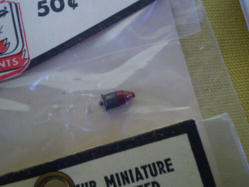 Vintage Aristo-Craft Model Train Sub Miniature Red Pointed Bulb 4V #52 Lot of 8