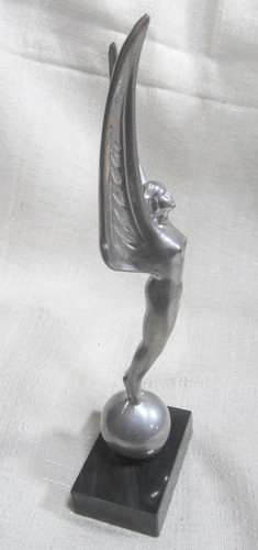 Waldorf Astoria NYC Spirit of achievement trophy or paperweight 10/" sanded alum