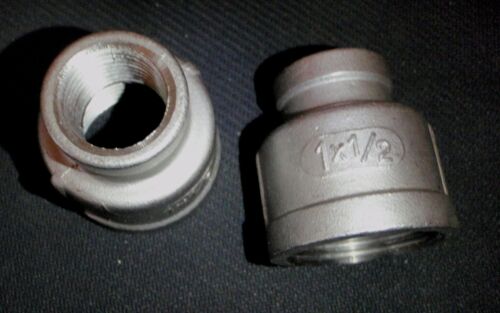 STAINLESS STEEL REDUCER COUPLING 1/" x 1//2/" NPT  PIPE RC-100-050