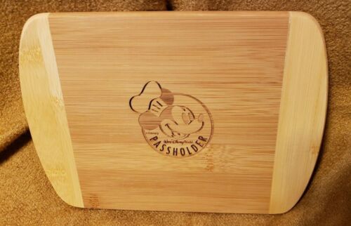 Details about  / DISNEY World Food and Wine 2018 Passholder Mickey Mouse Wooden Cutting Board