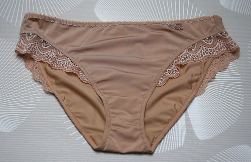 Triumph Tai Slip Angel Curves vanille NEU