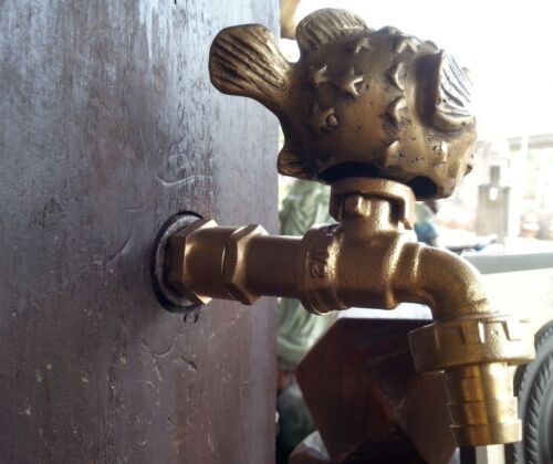 Brass Garden Tap Faucet PUFFER Spigot Vintage Fish Home Yard Decor Water Outdoor 