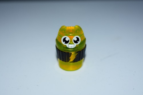 hanazuki TREASURE YELLOW HAPPY Singles Brand new genuine uk seller