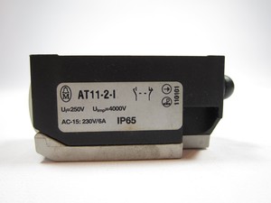 New Klockner Moeller AT11-2-I Limit Switch Body