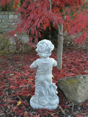 Wunderschöne Jungenfigur mit bepflanzbaren Hut Kinderfigur Steinguss frostfest 