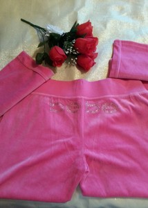 NWT-Bebe-Logo-with-Crystals-on-Back-Pink-Velour-Sweat-Pants-Size-M-Org-69-00