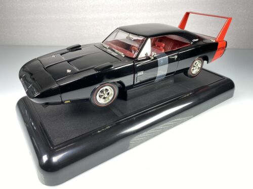 Ertl 1969 Dodge Charger Daytona HEMI V-8 1:18 Black Diecast Muscle Car *Re-Boxed