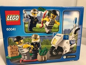 LEGO City Crook Pursuit Set 38 Pieces #60041 ~ B.N.I.B