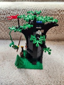 LEGO Forestmen's Hideout (6054) Vintage Complete Set w/ Manual! No Box