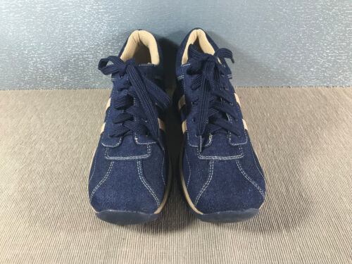 BNWOT Ladies Sz 7 Carrini Brand Blue Denim Tan Lace Up Casual or Work Shoes 