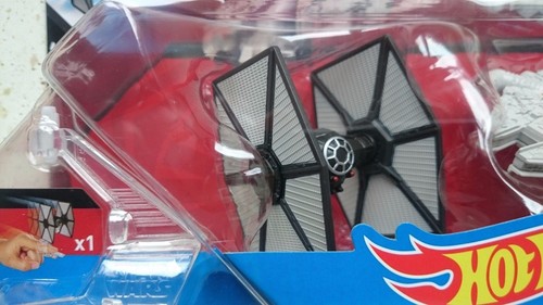 HOT WHEELS 2015 STAR WARS 2-PACK TIE FIGHTER VS MILLENNIUM FALCON NEW CGW95