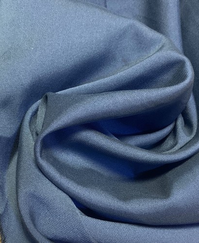 CREPE DE CHINE 16 Momme 100/% SETA TESSUTO venduti dall/'Yard X 45/" Wide Color Foglia Di Tè Verde